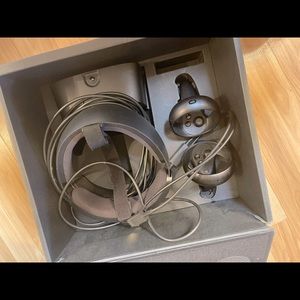 Oculus rift S (READ DESCRIPTION)